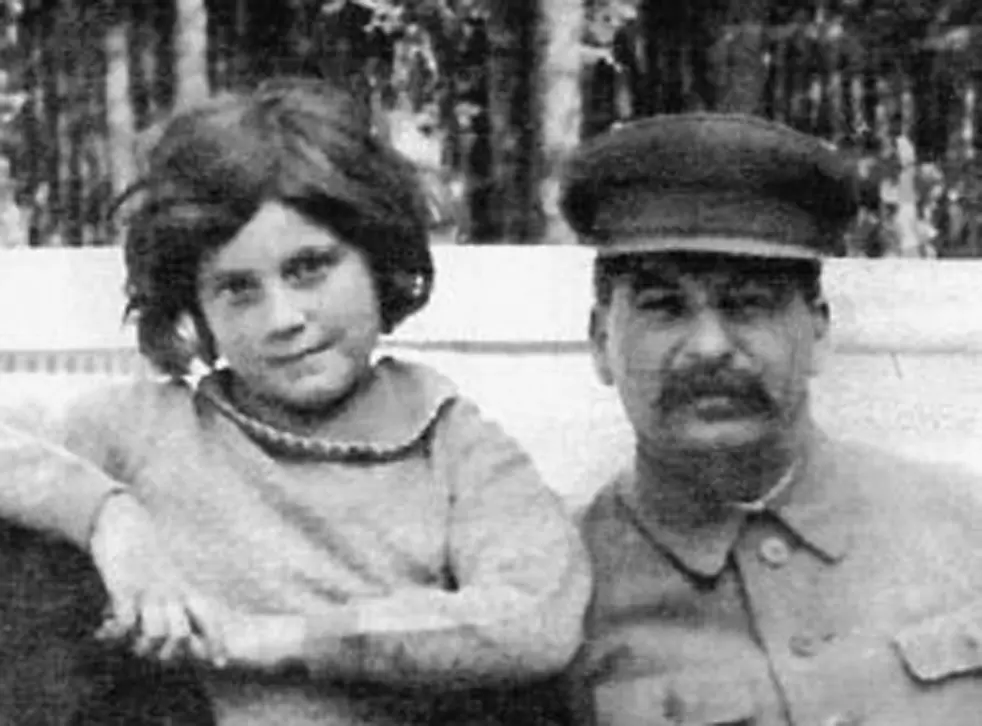 Joseph Stalin with his daughter Svetlana (joseph stalin children)