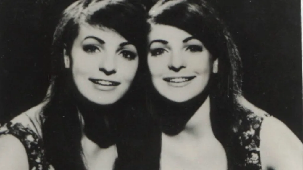 Terrie and Jennie Frankel during their Doublemint era